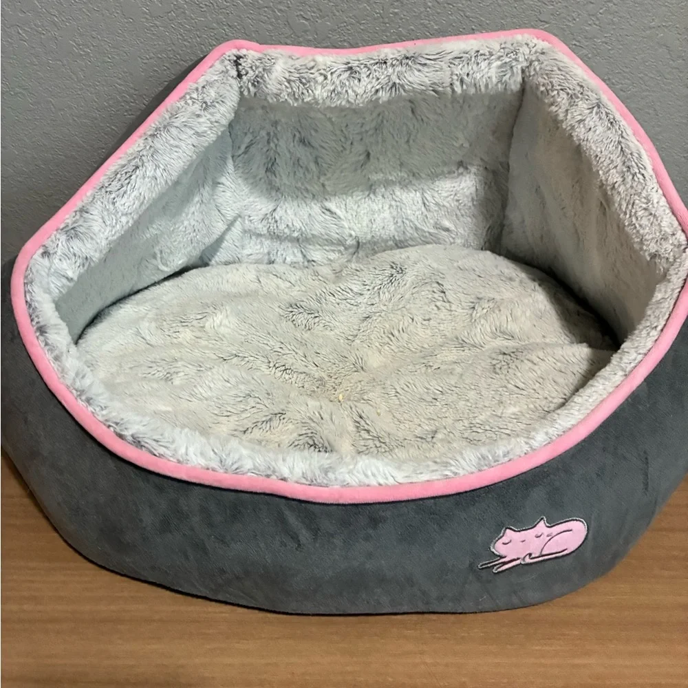 Comfy cat bed Kitty Bed Grey Marble Cave Meow